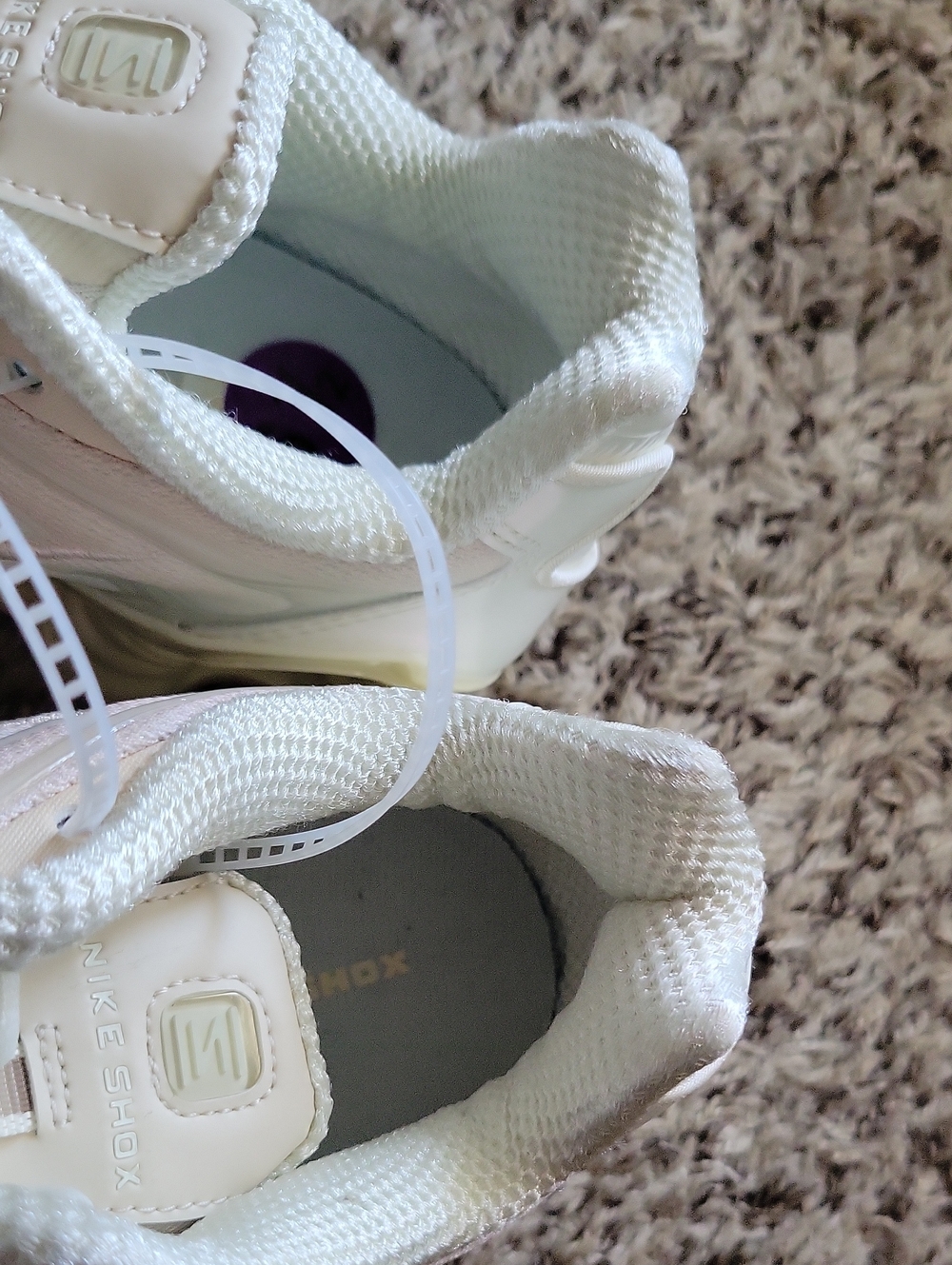 NIKE SHOX LT Pearl White. Women`s Shoes. Size 6.5 - Picture 13 of 16
